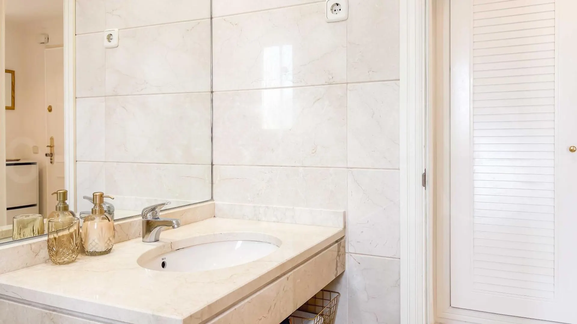 Mijas Getaway With Parking, Jacuzzi And Pool Rems Apartment  MIJAS COSTA